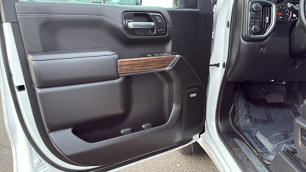 Thumbnail: 2022 Chevrolet Silverado 1500 - 29