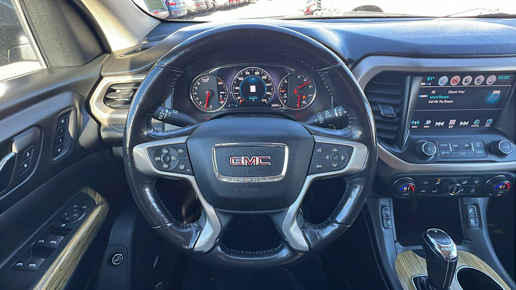 2018 GMC Acadia Denali 14