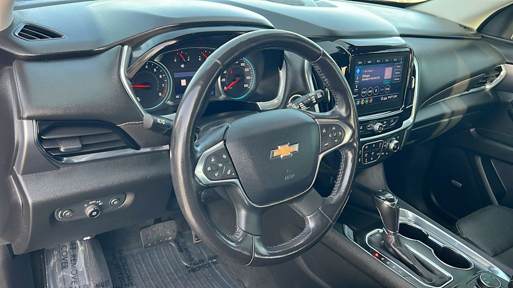 Thumbnail: 2020 Chevrolet Traverse - 2