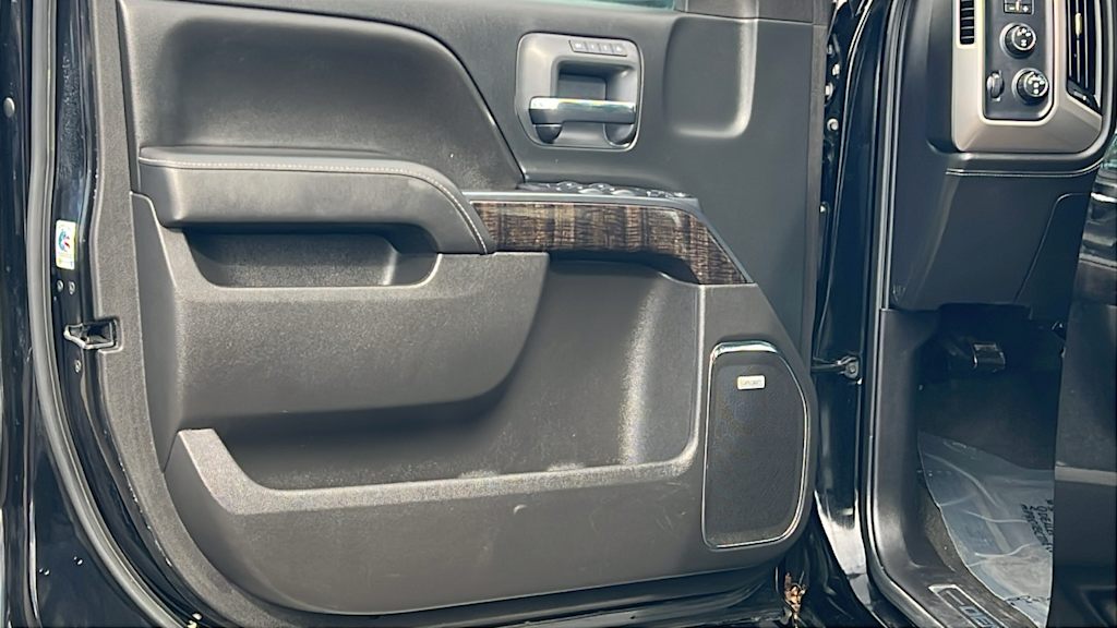 Thumbnail: 2016 GMC Sierra 2500 - 27