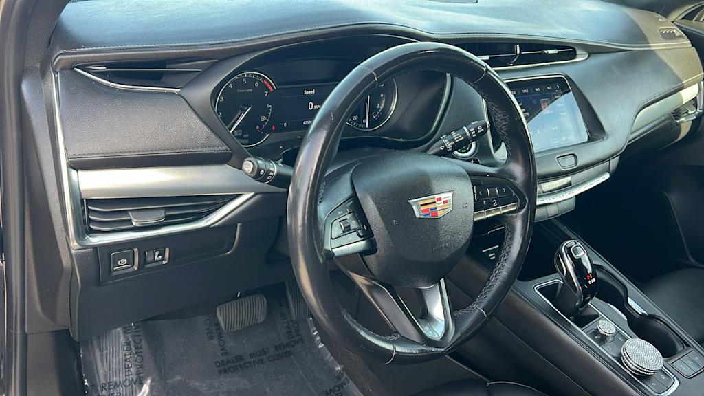 Thumbnail: 2023 Cadillac XT4 - 2