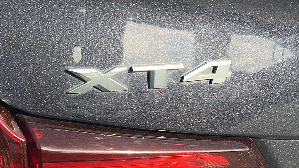 Thumbnail: 2023 Cadillac XT4 - 7