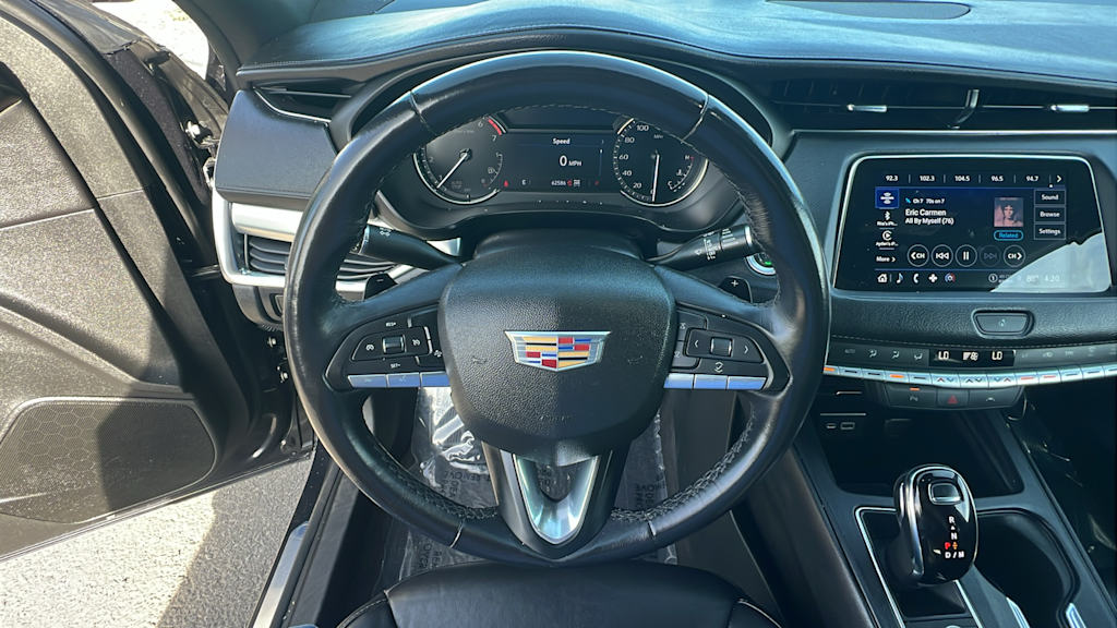 Thumbnail: 2023 Cadillac XT4 - 9