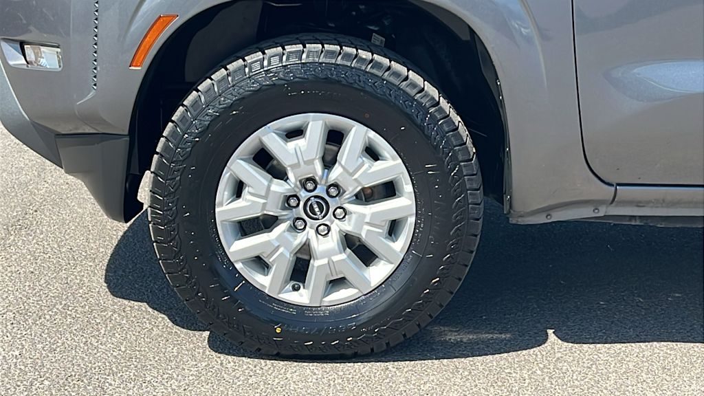 Thumbnail: 2022 Nissan Frontier - 7