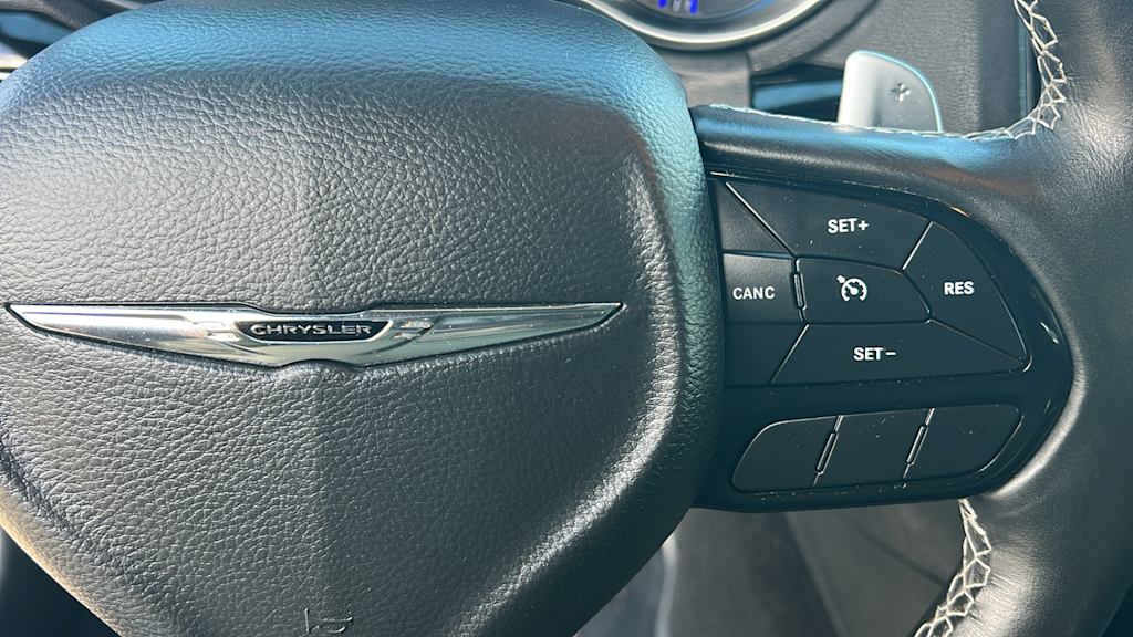 Thumbnail: 2021 Chrysler 300 - 27
