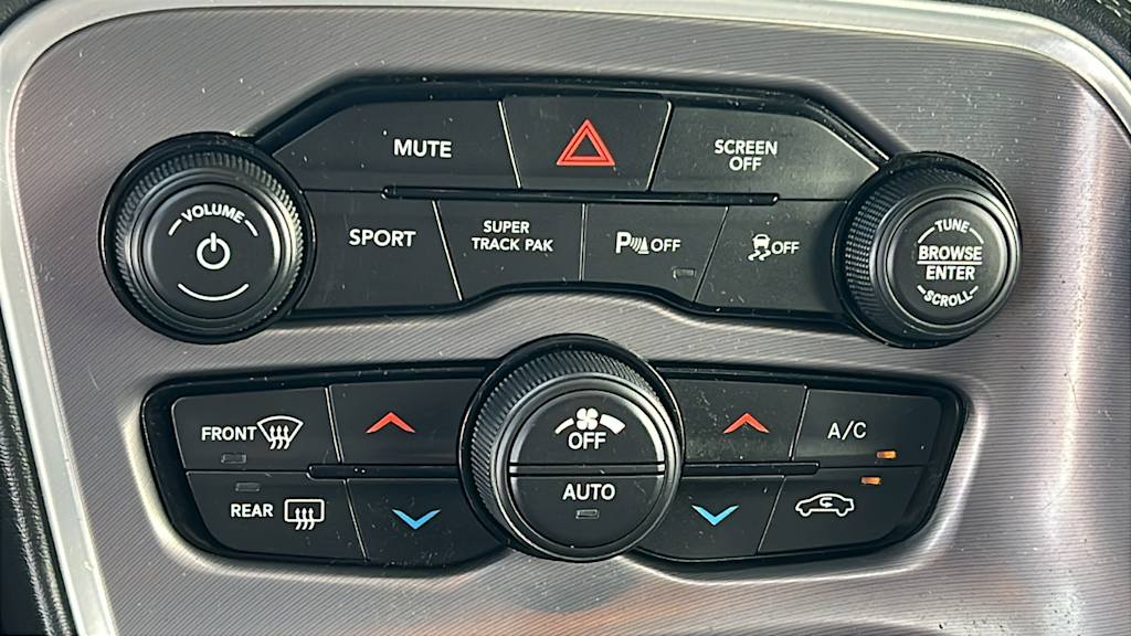 Thumbnail: 2019 Dodge Challenger - 22