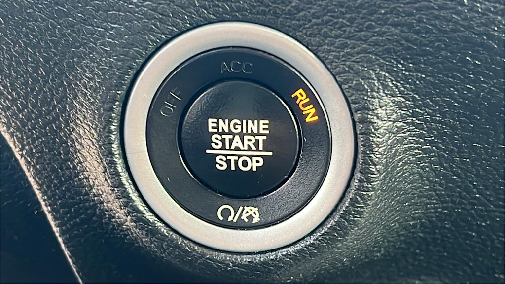 Thumbnail: 2019 Dodge Challenger - 24