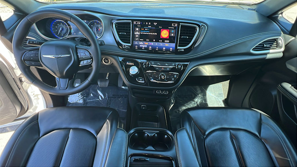 Thumbnail: 2023 Chrysler Pacifica - 13