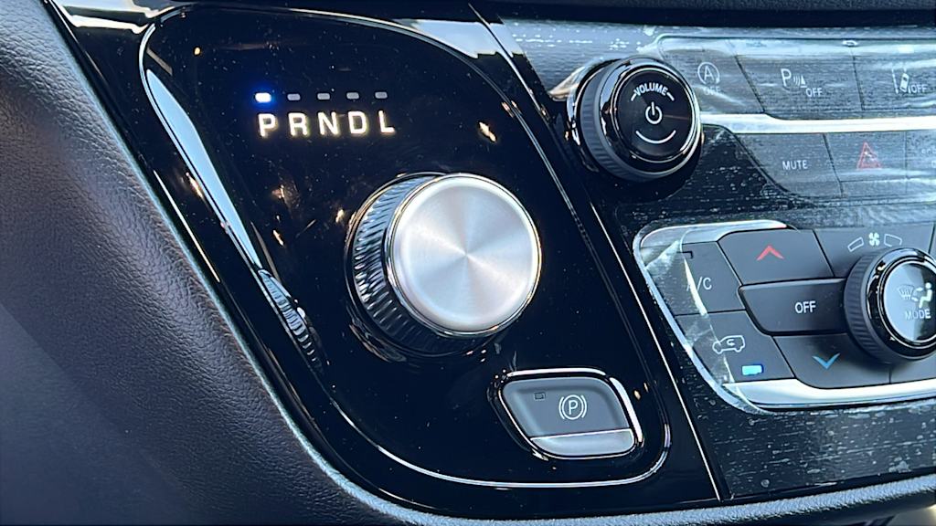 Thumbnail: 2027 Chrysler Pacifica - 15