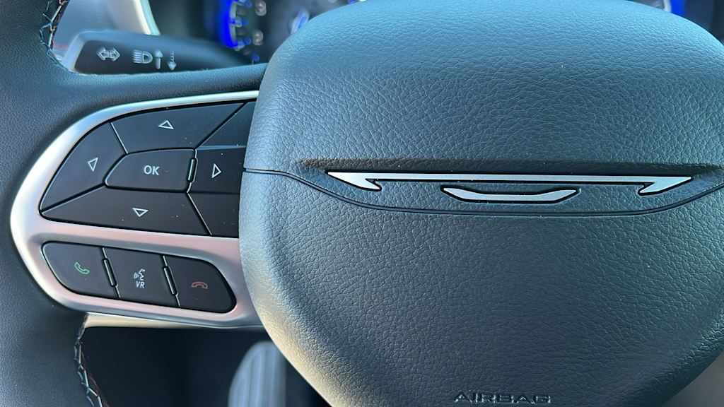 Thumbnail: 2027 Chrysler Pacifica - 24