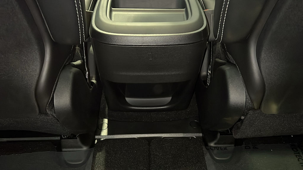 Thumbnail: 2027 Chrysler Pacifica - 28