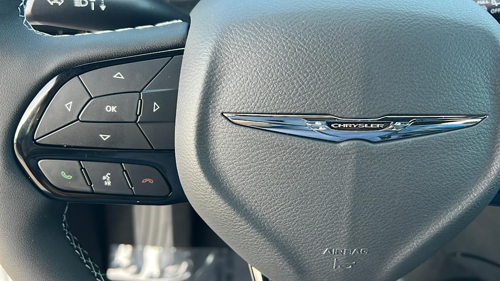 Thumbnail: 2026 Chrysler Pacifica - 25