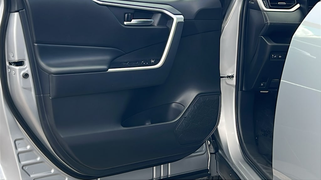 Thumbnail: 2024 Toyota RAV4 - 29