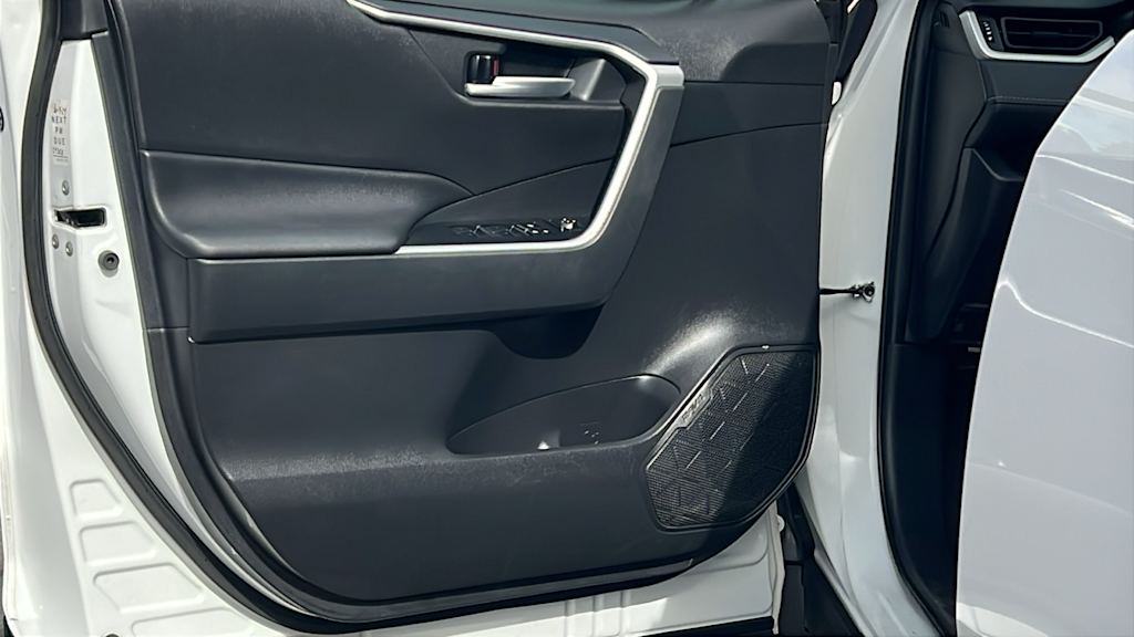 Thumbnail: 2024 Toyota RAV4 - 29