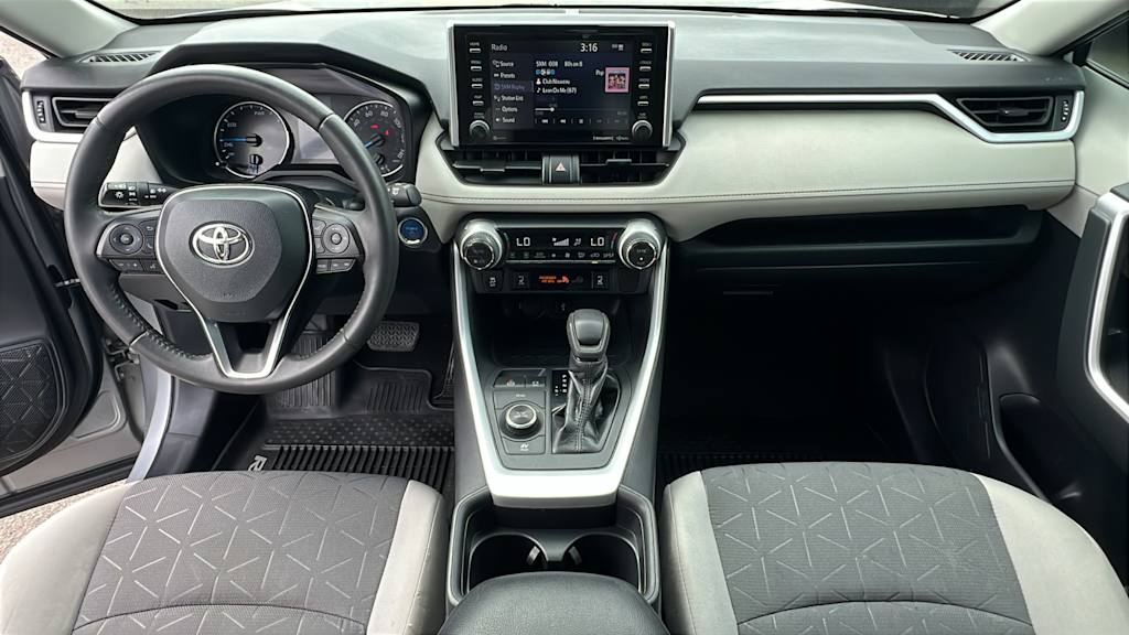 Thumbnail: 2020 Toyota RAV4 - 13