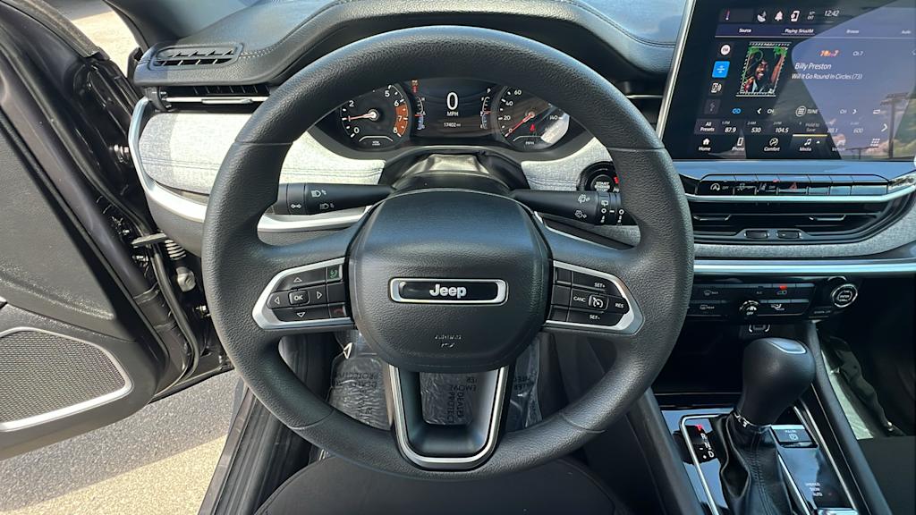 Thumbnail: 2023 Jeep Compass - 9