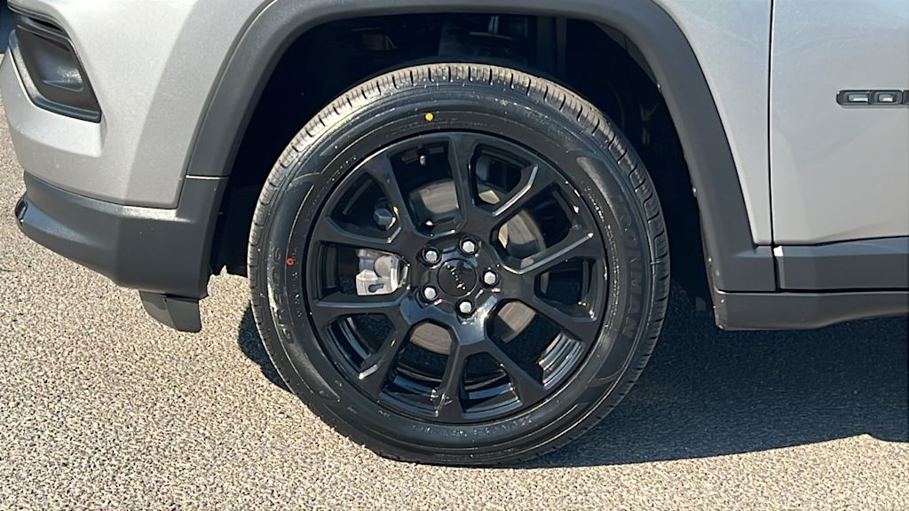 Thumbnail: 2022 Jeep Compass - 8