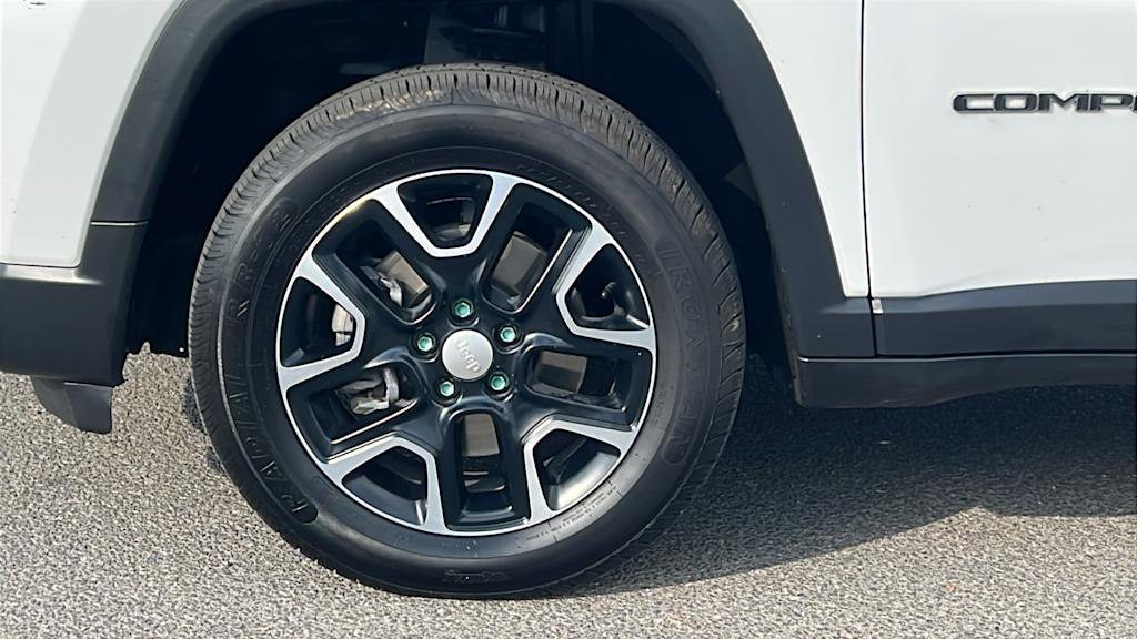 Thumbnail: 2022 Jeep Compass - 8