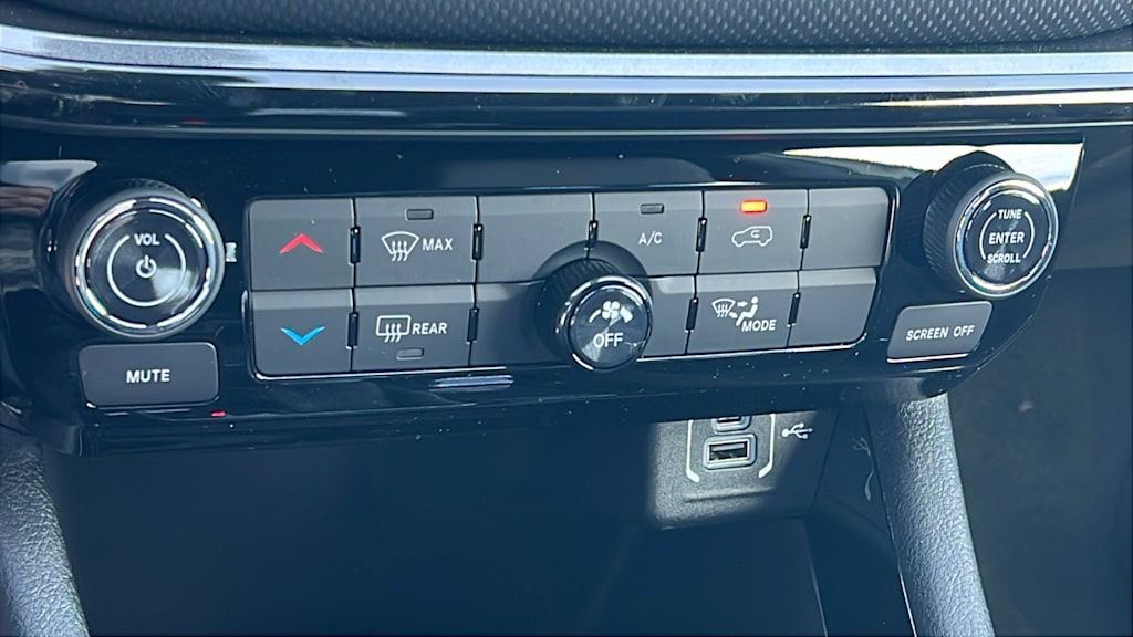 Thumbnail: 2026 Jeep Compass - 22