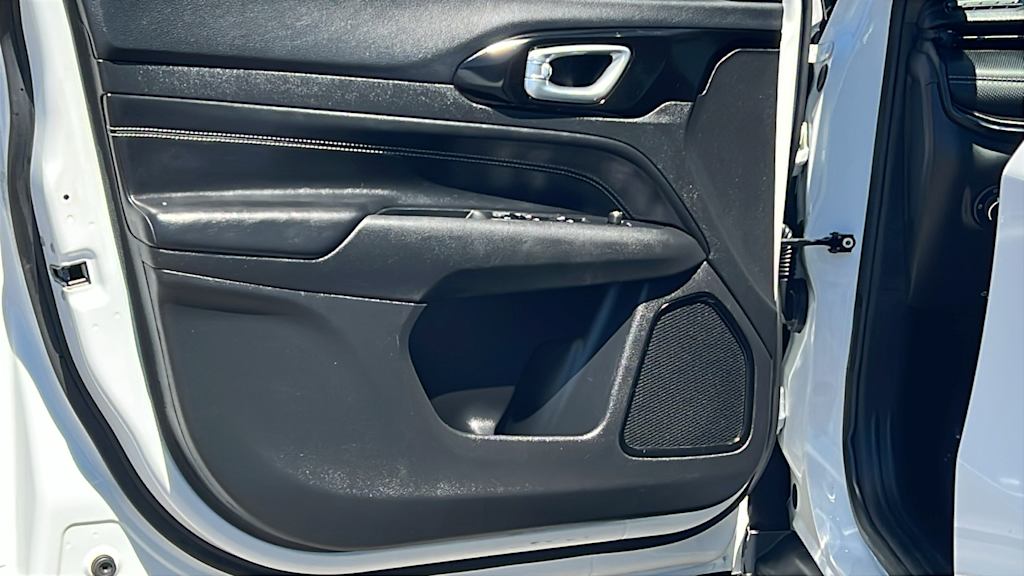 Thumbnail: 2023 Jeep Compass - 27