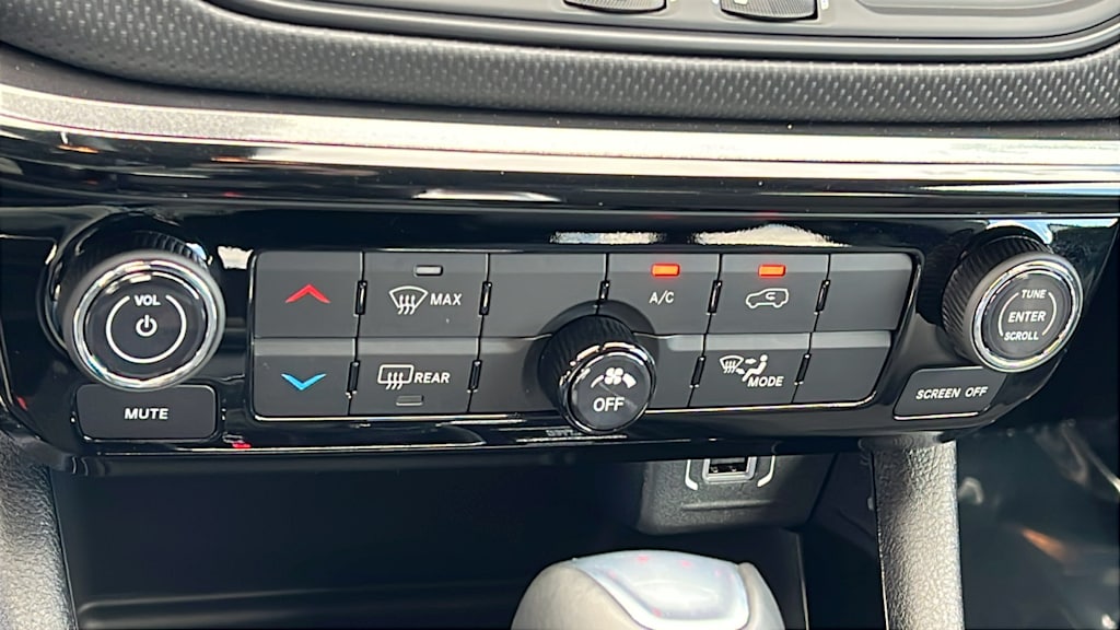 Thumbnail: 2026 Jeep Compass - 23