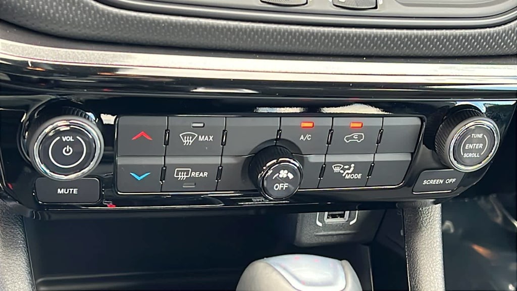Thumbnail: 2026 Jeep Compass - 23