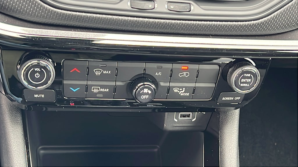 Thumbnail: 2026 Jeep Compass - 23