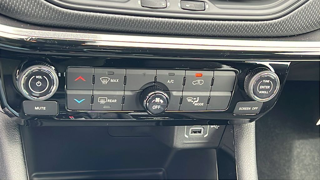 Thumbnail: 2026 Jeep Compass - 22