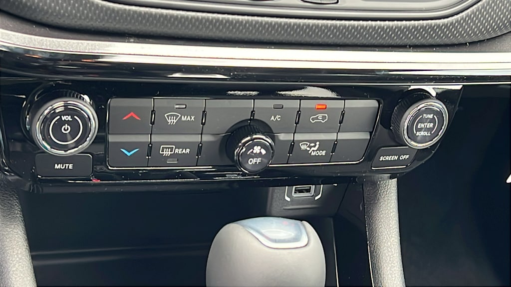 Thumbnail: 2026 Jeep Compass - 23
