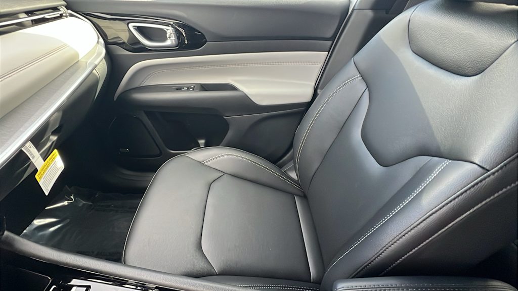 Thumbnail: 2026 Jeep Compass - 11