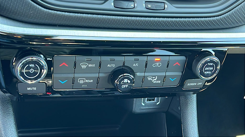 Thumbnail: 2026 Jeep Compass - 22