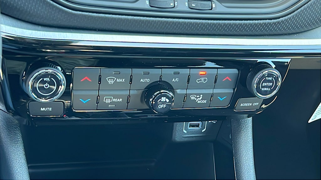 Thumbnail: 2026 Jeep Compass - 23