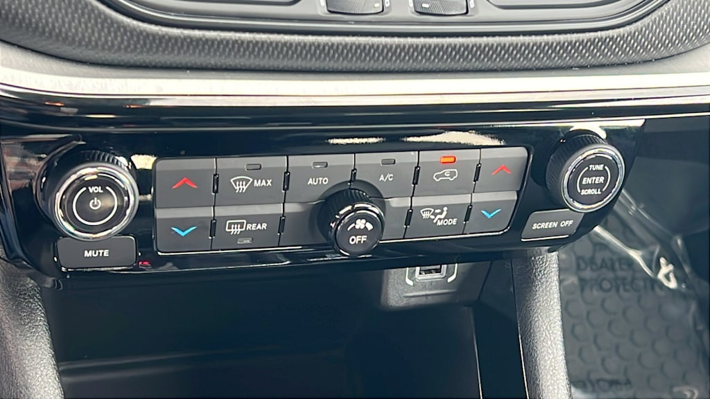 Thumbnail: 2025 Jeep Compass - 23