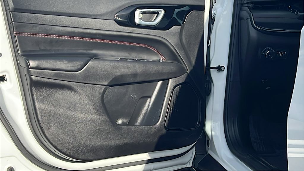 Thumbnail: 2025 Jeep Compass - 29