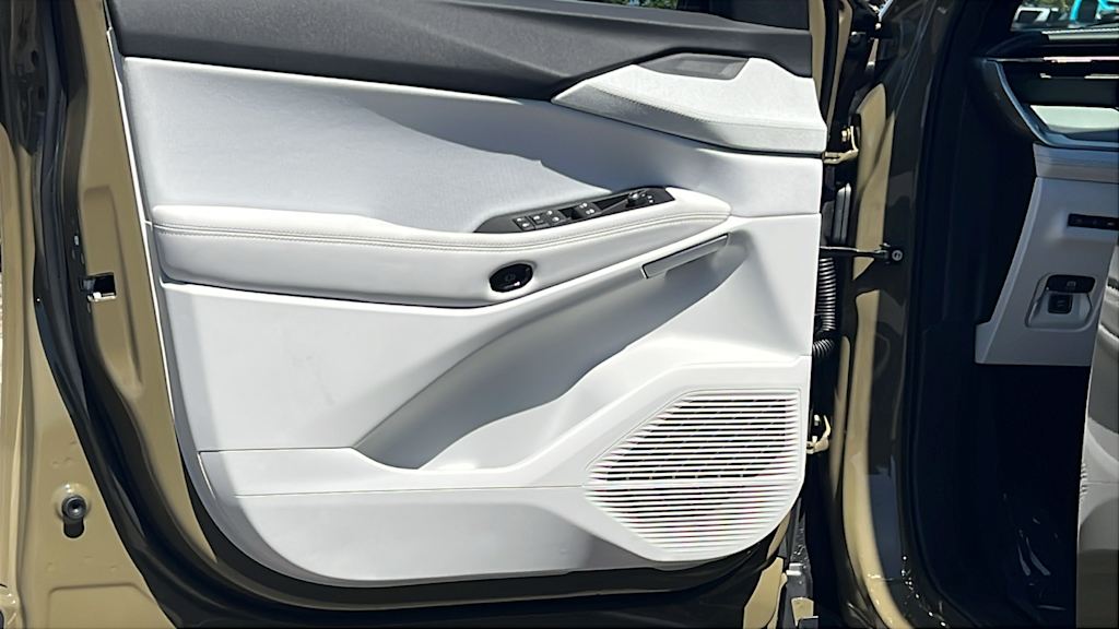 Thumbnail: 2026 Jeep Cherokee - 28