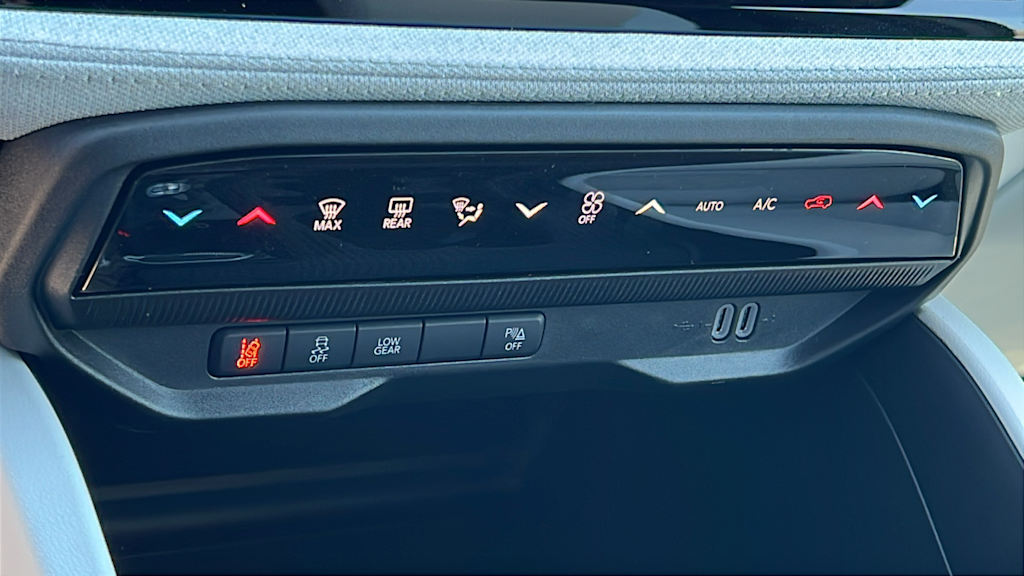 Thumbnail: 2026 Jeep Cherokee - 21