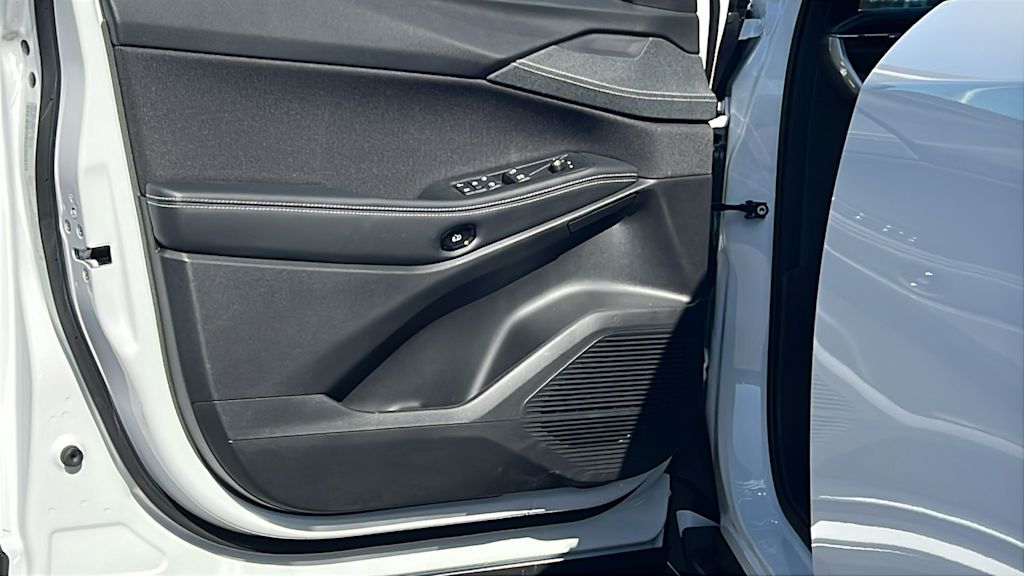 Thumbnail: 2026 Jeep Cherokee - 27