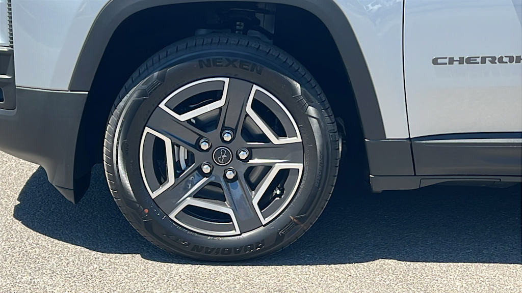 Thumbnail: 2026 Jeep Cherokee - 8