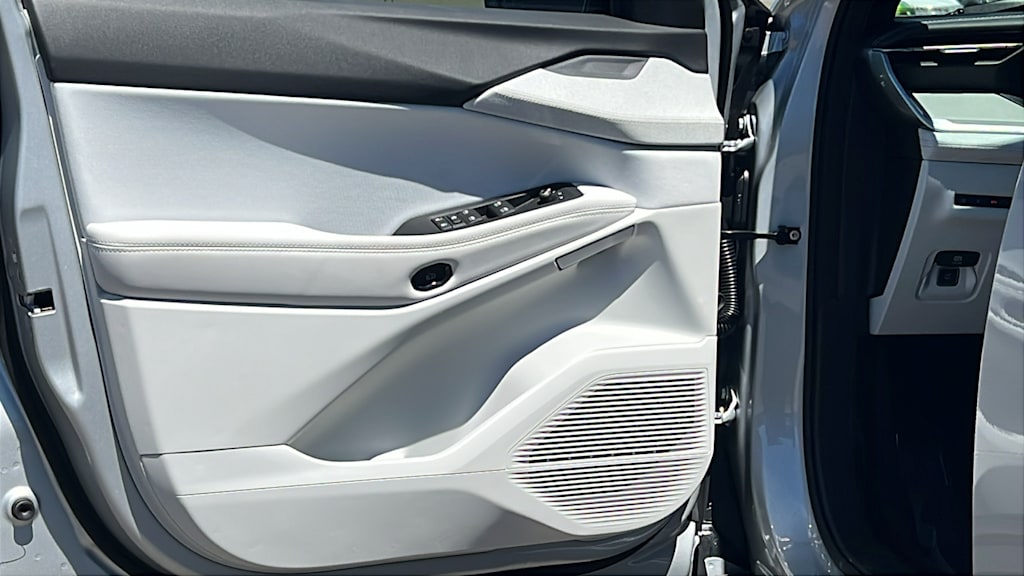 Thumbnail: 2026 Jeep Cherokee - 29