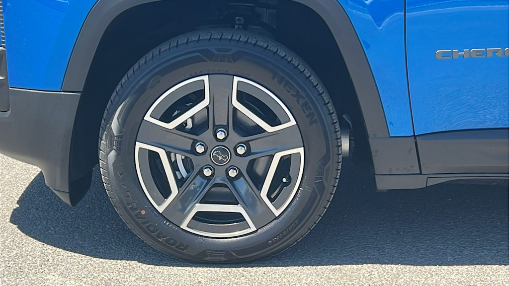 Thumbnail: 2026 Jeep Cherokee - 8