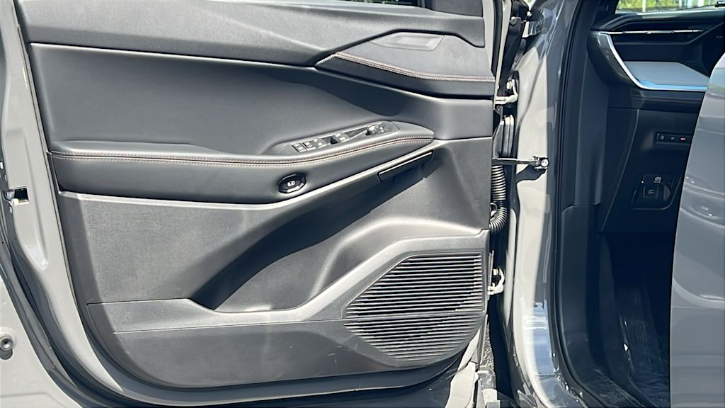 Thumbnail: 2026 Jeep Cherokee - 28
