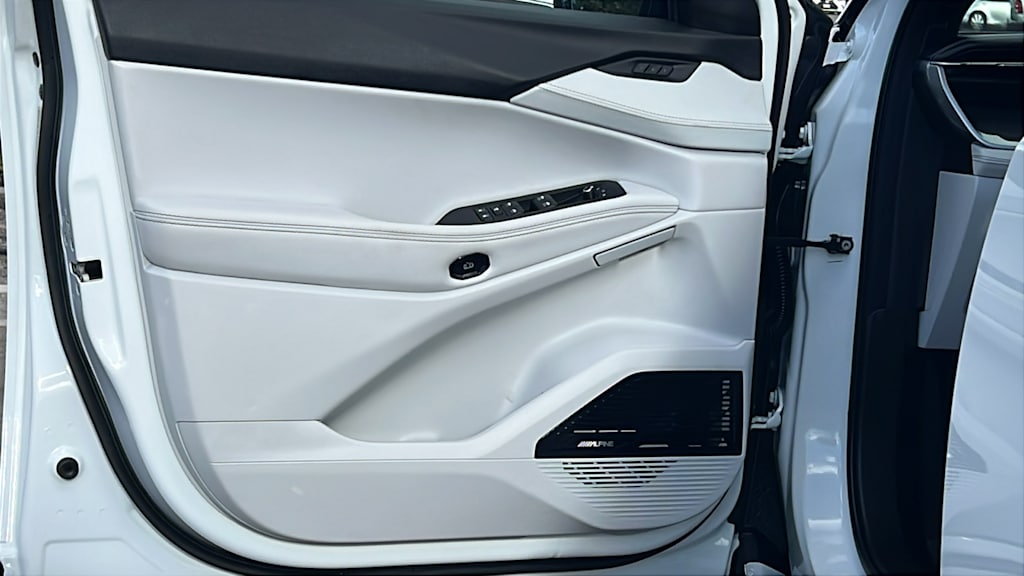 Thumbnail: 2026 Jeep Cherokee - 28