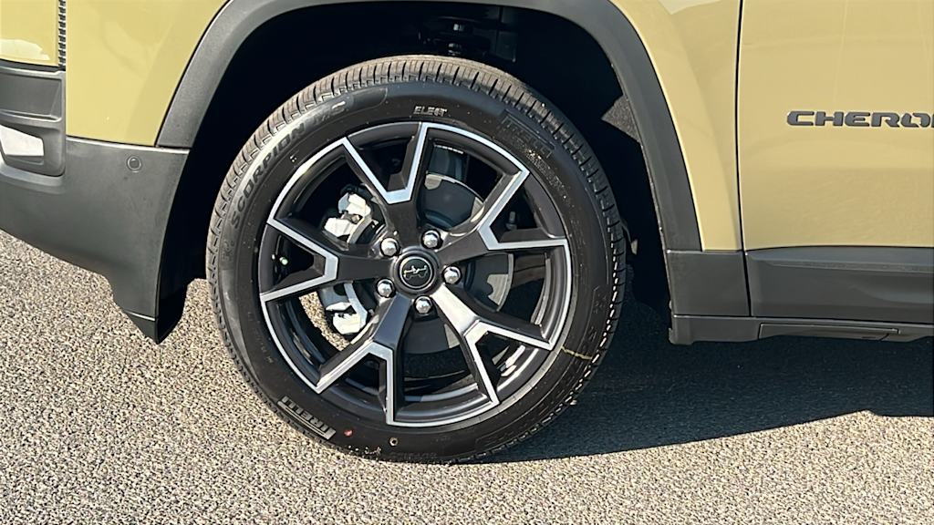 Thumbnail: 2026 Jeep Cherokee - 8