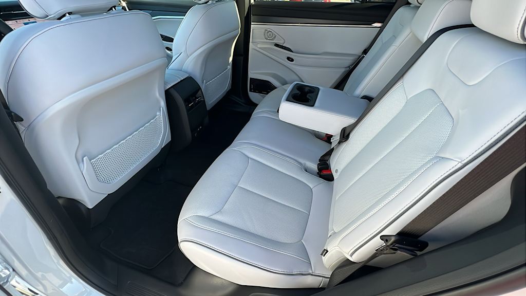 Thumbnail: 2025 Jeep Wagoneer S - 12