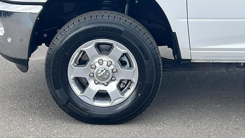Thumbnail: 2016 RAM 3500 - 8