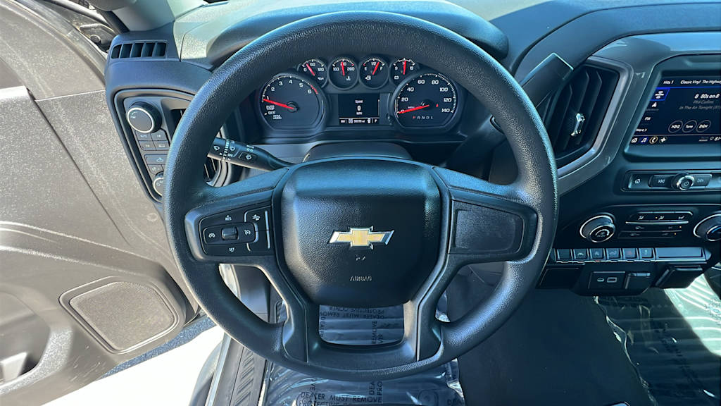 2023 Chevrolet Silverado 1500 Custom 9