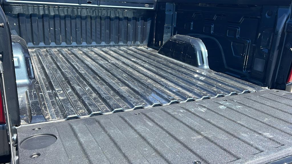 Thumbnail: 2019 Chevrolet Silverado 1500 - 16