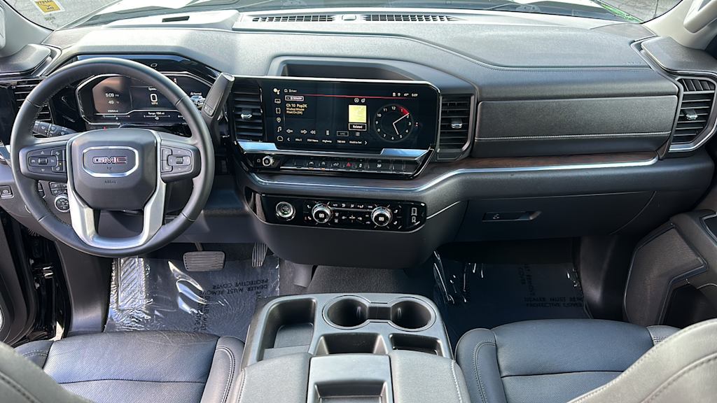 2024 GMC Sierra 1500 SLT 14