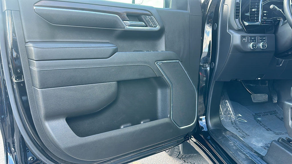 2024 GMC Sierra 1500 SLT 29