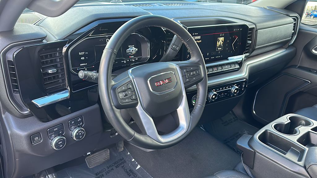 2024 GMC Sierra 1500 SLT 2